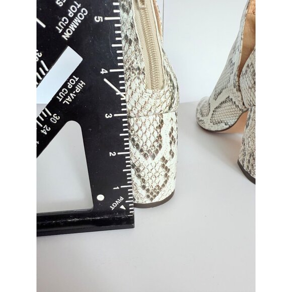 Steve Madden Edric Ankle Bootie Snakeskin Print Size 6 Block Heel Side Cut Out - Picture 13 of 13